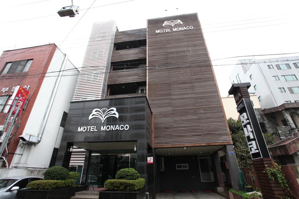 Monaco Hotel Чеджу Екстериор снимка
